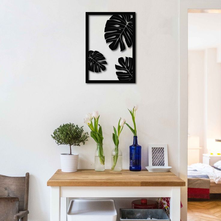 Balcony wall art